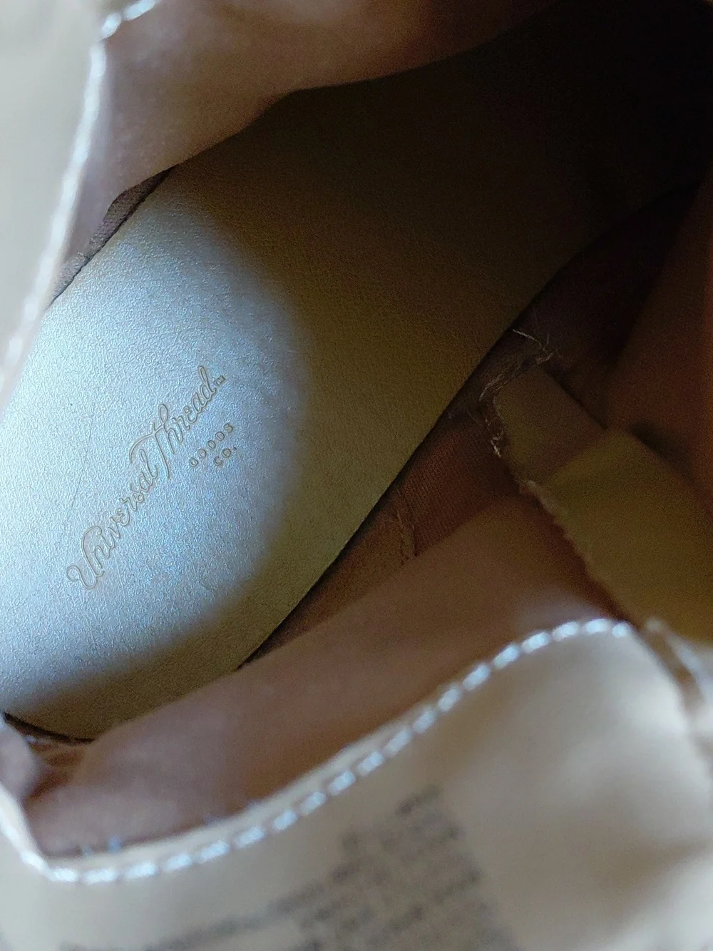 Universal Thread Booties - Picture 8 of 16